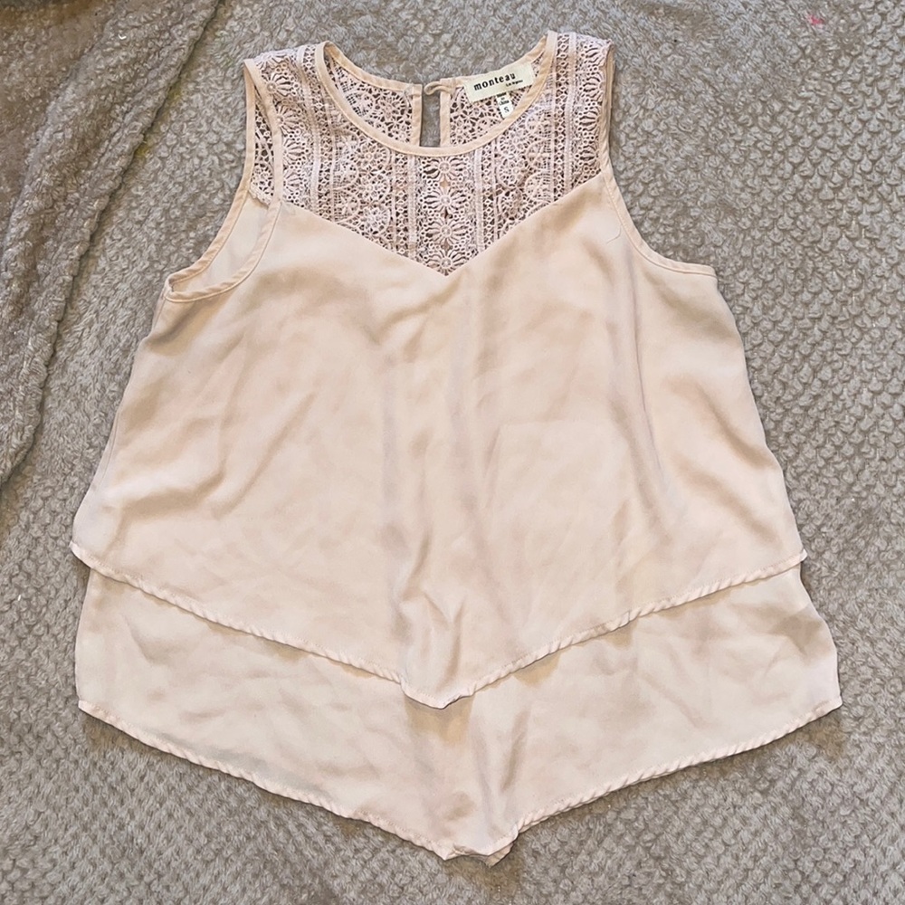 🆕 Monteau light pink blouse with lace shoulder trim